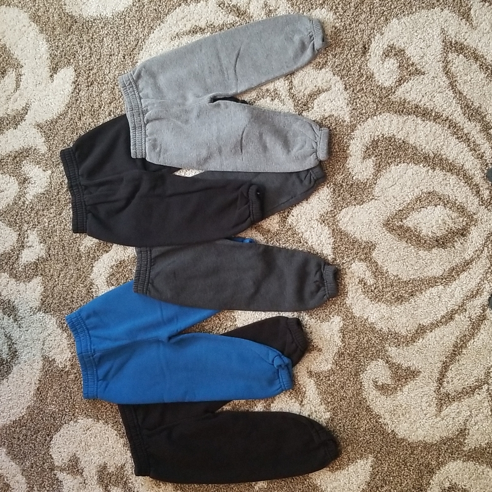 Boys 2t comfy sweatpant jogger bundle